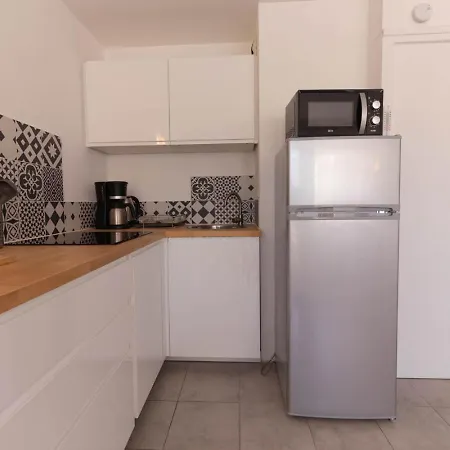 Apartment Gio - 4 Personnes, Clim, Piscine, Terrasse